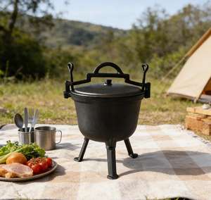 Cocotte en fonte pré-culottée à trois pieds pour la cuisine en plein air - Product Image 1
