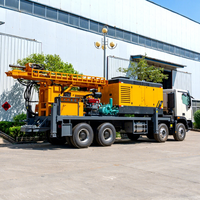 Machine de forage de puits profonds haute performance et robuste, fabriquée directement par le fabricant, avec un camion équipé d'une plateforme de forage de puits d'eau