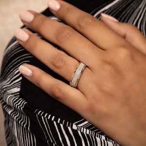 Anillos de declaración de diamantes pavimentados hechos a mano de lujo Anillos de borde acanalado de oro sólido de 18K con diamantes pavimentados naturales OEM ODM - Product Image 6