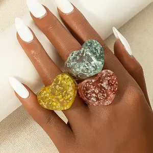 Bague transparente en résine acrylique pour femmes et filles, bijoux à paillettes scintillantes, en forme de cœur