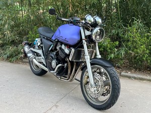 Motocicletas Usadas Honda1 CB400 400cc Streetbike Motor <span class=keywords><strong>de</strong></span> Cuatro Cilindros Refrigerado por <span class=keywords><strong>Agua</strong></span> Motocicleta <span class=keywords><strong>de</strong></span> Alto Rendimiento <span class=keywords><strong>Precio</strong></span> Accesible - Product Image 1