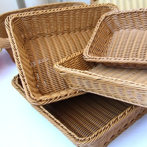 Panier à fruits rectangulaire en rotin fait main pour le présentation et le rangement du pain et des fruits secs - Product Image 3