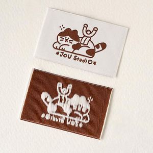 Parches tejidos personalizados con logotipo de marca de moda, etiquetas tejidas con gancho y bucle, parches termoadhesivos para ropa - Product Image 1
