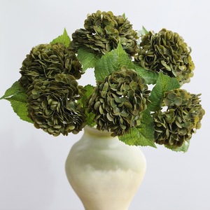 Stelo di Ortensia Multicolore di Alta Qualità, Effetto Realistico per Decorazioni Matrimoniali, Casa e Feste - Product Image 2