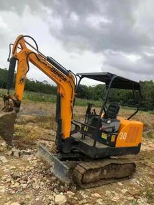 Mini-excavatrice d'occasion de 3 tonnes avec moteur Yanmar, chenilles hydrauliques et pompe hydraulique Kawasaki - Product Image 5