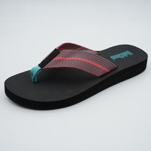 Tongs d'été à la mode pour hommes, sandales légères de grande taille <span class=keywords><strong>45</strong></span>, pantoufles respirantes pour l'extérieur, tongs confortables - Product Image 4