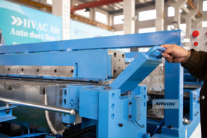 BYFO Hvac Auto Duct Line 6 Máquina de fabricación de tubos cuadrados de acero inoxidable Conducto de aire Línea de producción de tubos 6 - Product Image 3