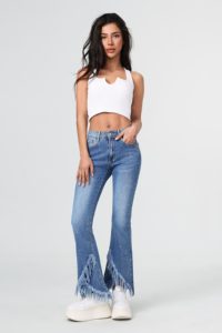 Jeans a Vita Alta da Donna con Orlo Sfilacciato e Paillettes, Denim Effetto Usurato, Stile Casual per Primavera - Product Image 1