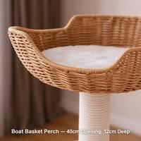 Arbre à chat multi-niveaux en bois et rotin, avec nid tressé à la main, panier bateau et poteaux à gratter en sisal pour chats de grande taille