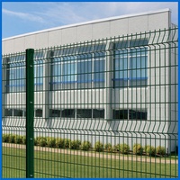 Panneaux de clôture en maille V enduite de PVC pour la sécurité périmétrique des zones résidentielles, clôture en maille courbe haute résistance