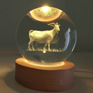 Esfera Decorativa de Cristal com Gravação a Laser 3D de Coelho com Base de Madeira e Luz LED para Decoração de Casa, Ornamento de Mesa, Presente de Aniversário - Product Image 4