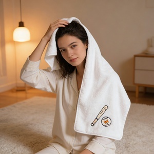 Serviette de plage en coton de luxe de qualité supérieure, motif floral personnalisé, logo brodé, hypoallergénique, serviettes de bain douces pour bébé - Product Image 3