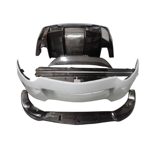 Kit Carrozzeria Stile V per <span class=keywords><strong>Ferrari</strong></span> 599 a Prezzo di Fabbrica con Paraurti Anteriore, Posteriore, Minigonne Laterali e Spoiler - Product Image 1