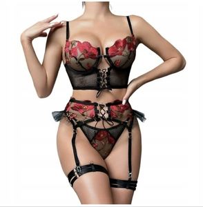 ชุดนอนผู้หญิง K2084 ลายดอกไม้แฟชั่น 2 ชิ้น ชุดนอนผู้หญิง มีสินค้าพร้อมส่ง - Product Image 1