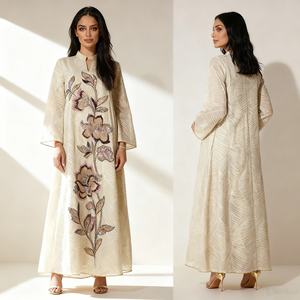 Abaya haut de gamme pour femmes musulmanes avec tissu de haute qualité, design personnalisé et options OEM - Product Image 1