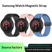 Bracelet de montre en silicone à fermoir magnétique pliable pour Galaxy Watch 7/6/5 Pro/4 FE, adapté à une utilisation sportive, en provenance de Chine