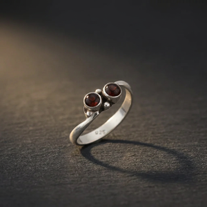 <b>925</b> <b>Silver</b> Garnet Bohemia Style Geometric Vintage Bezel Setting Gemstone <b>Rings</b> Unisex Everyday Wear - Product Image 3