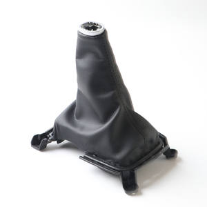 Cache-poussière du levier de vitesses Honda Crider 77298-T6P-H01ZB en plastique PU, ajustement ergonomique - Product Image 1