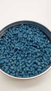 Пигментный гранулированный концентрат синего цвета (мастербатч) из ПЭ/ПП, пищевого класса, с кальциевым наполнителем для пластиковых ведер - Product Image 3
