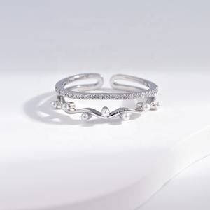 แหวนเงินแท้ 925 รูปหัวใจประดับเพชรซิคอน ดีไซน์โคลเวอร์ แหวนหมั้นหรูหรา แหวนซ้อนกันได้สำหรับผู้หญิง ปรับขนาดได้ ราคาโรงงาน - Product Image 2