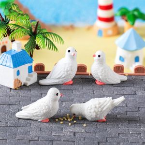 Peces de jardín de <span class=keywords><strong>playa</strong></span> europeos para decoración de paisajismo de tanque Mini adornos de resina casa paloma árbol de coco Micro modelo de paisaje - Product Image 2