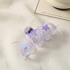 Pinces à cheveux ondulées irrégulières à imprimé dessin animé, barrettes requin creuses en acrylique mignonnes, accessoires doux et féminins pour coiffure quotidienne - Product Image 3