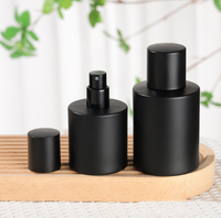 Flacon de parfum en verre noir mat de haute qualité d'usine, 30 à 50 ml, cylindre, pompe pulvérisateur, brume fine, fond épais, pour cosmétiques