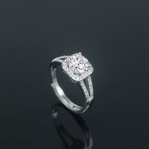 Bague de mariage de luxe plaquée argent pour femme, double rangée de diamants Moissanite carrés étincelants, bague de fiançailles en zircon - Product Image 4