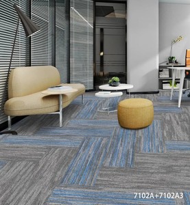 Tapis commercial haute densité à longues bandes, lignes bleu-gris mélangées, avec support <span class=keywords><strong>EVA</strong></span> insonorisant pour zone de réception d'hôtel - Product Image 4