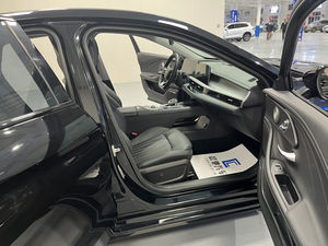 Chery <span class=keywords><strong>Aria</strong></span> 8 Usata, Modello 2023, Edizione ad Alte Prestazioni, 2.0T DCT, Potente - Product Image 5