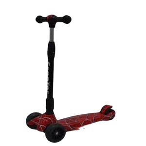 Patinete Plegable con Freno Musical y Luces, Altura Ajustable para Niños de 6 a 8 Años - Product Image 4