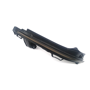Autodragons Clignotant LED dynamique ambre à effet eau pour rétroviseur latéral, fumé, pour Q5 2018 et après, Q7 4M 2016 et après - Product Image 4