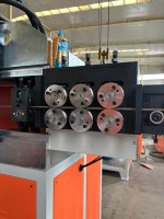 Poignée de rouleau de peinture CNC automatique d'usine chinoise faisant la machine