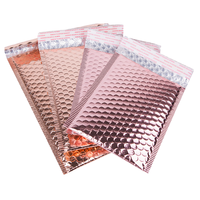 Logo personnalisé Enveloppe à bulles en plastique rose nacré Sacs postaux rembourrés Échantillon gratuit pour courrier express pour emballage de chaussettes