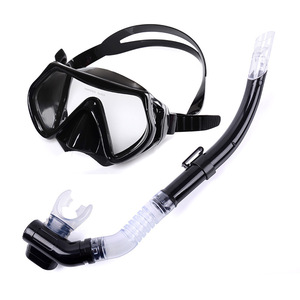Set de Máscara de Snorkel con Lentes de Vidrio Templado y Snorkel de Doble Drenaje para Natación y Buceo - Product Image 1