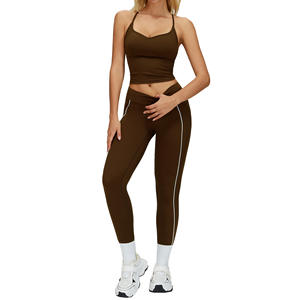 Disko Sport Ensemble de yoga deux pièces marron à col en V et dos nu avec coussinets pour femmes, fitness, course à pied, entraînement 2501 - Product Image 4