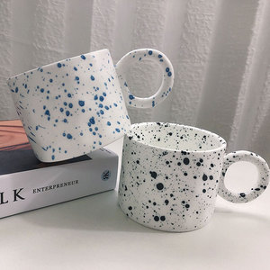 Tasse en céramique créative à motifs éclaboussés, compatible micro-ondes, pour café et lait, bleu Klein, souvenir, avec logo, pour <span class=keywords><strong>femme</strong></span>, origine Chaozhou - Product Image 3
