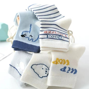 Chaussettes courtes en jacquard pour garçons, motif ourson de dessin animé, respirantes, fines, en coton, pour bébés et enfants, idéales pour l'été et l'école - Product Image 4
