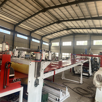 Équipement d'extrusion de feuilles plastiques industrielles PP PE, panneaux solides, panneaux alvéolés, substrat routier, ligne de production de panneaux solaires ABS