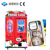 Distributeur automatique de coques de téléphone avec écran tactile 32 pouces et impression UV, acceptant les paiements par pièces et billets, disponible en OEM/ODM pour centres commerciaux