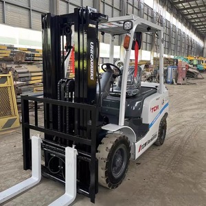 Montacargas Diésel TCM de 2.5 Toneladas de la Mejor Calidad y Precio Económico, Modelo FD25, Originalmente Fabricado en Japón, Montacargas Diésel TCM Japonés a Bajo Precio - Product Image 3