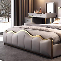 Cama King-size Moderna de Cuero Suave con Estructura de Madera Dorada, Tapicería Acolchada Personalizable, Duradera y Comercial, para Apartamentos y Hoteles Love Zone
