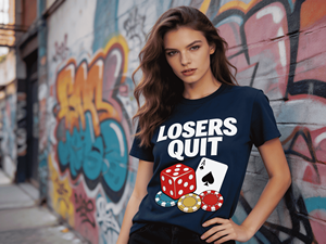 T-shirt casual in jersey traspirante 100% cotone con stampa grafica meme 'Vintage Losers Quit Gambling' a maniche corte per la moda - Product Image 2