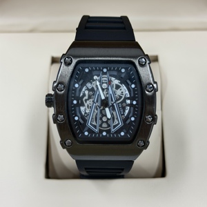Montre mécanique automatique pour homme de haute qualité, version designer, en fibre de carbone, type baril à vin - Product Image 2