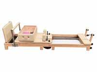 Reformer Pilates pliable en bois d’érable avec pieds réglables Machine de fitness professionnelle pour studio et maison