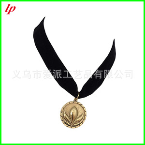 Collar de terciopelo negro con colgante de loto dorado de la Princesa Anna de Frozen 2, accesorio de disfraz para mujer. - Product Image 2
