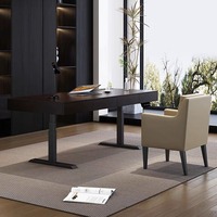 Bureau de direction moderne noir intelligent électrique réglable en hauteur Design ergonomique pour les espaces de bureau d'entreprise