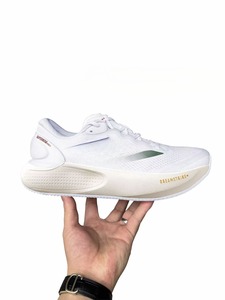Erkek Siyah Beyaz Supernova Rise Koşu Ayakkabısı, Nefes Alabilen Fileli Hafif Dreamstrike Ayakkabıları Koşu Spor Salonu Günlük Kullanım için - Product Image 3