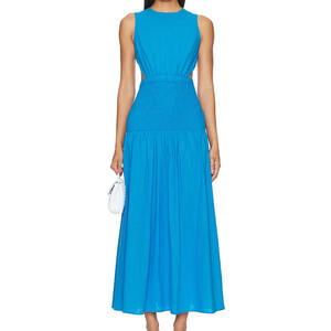 فستان نسائي غير رسمي عالي الجودة مكشوف الظهر بفتحة رقبة دائرية تصميم مكشكش بخصر مرن فستان ماكسي مخصص - Product Image 3