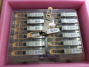 Transceptor Óptico Finisar FTLC9558REPM 100G Paralelo MMF SR4 100m Gen3 QSFP28 - Product Image 1